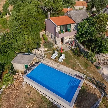 Honey House * Grabovac (Split-Dalmatia)