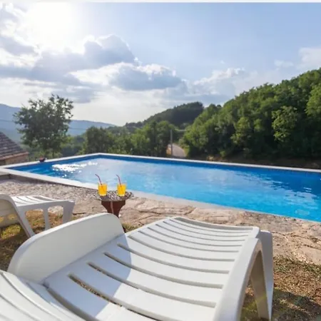 Holiday home Honey House Grabovac (Split-Dalmatia)