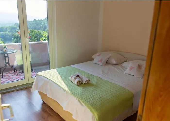 Honey House * Grabovac (Split-Dalmatia)