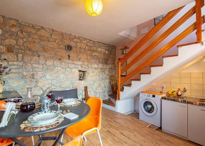 بيت للعطل Honey House